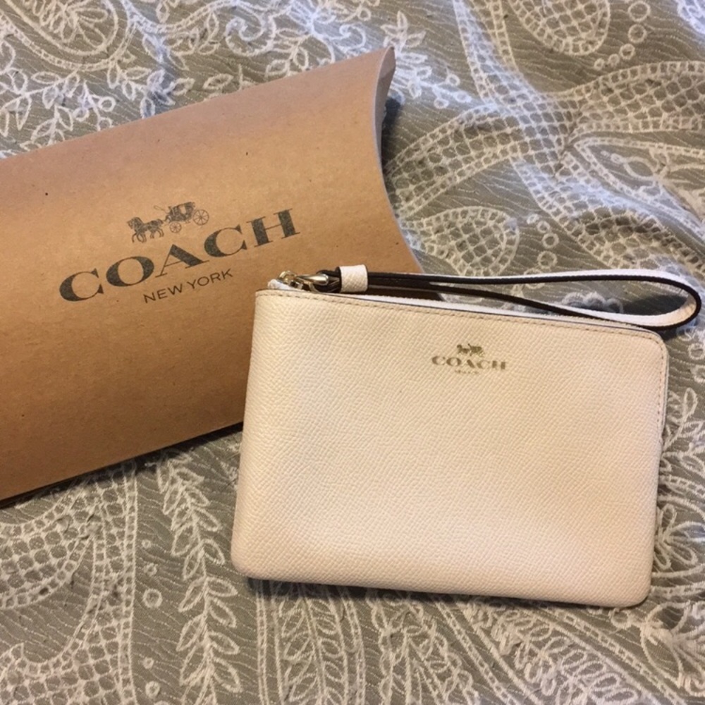 NWT Coach wristlet